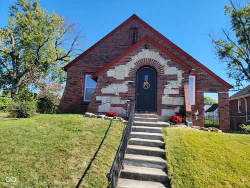 57 S 11th Ave, Beech Grove, IN, 46107-1710 | Card Image