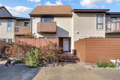 71 Waters Edge Cir, Hampton, VA, 23669-1920 | Card Image
