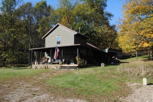 20561 Canada Rd, Gambier, OH, 43022-9617 | Card Image