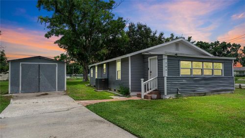 204 Pine Ave, POLK CITY, FL, 33868-9786 | Card Image