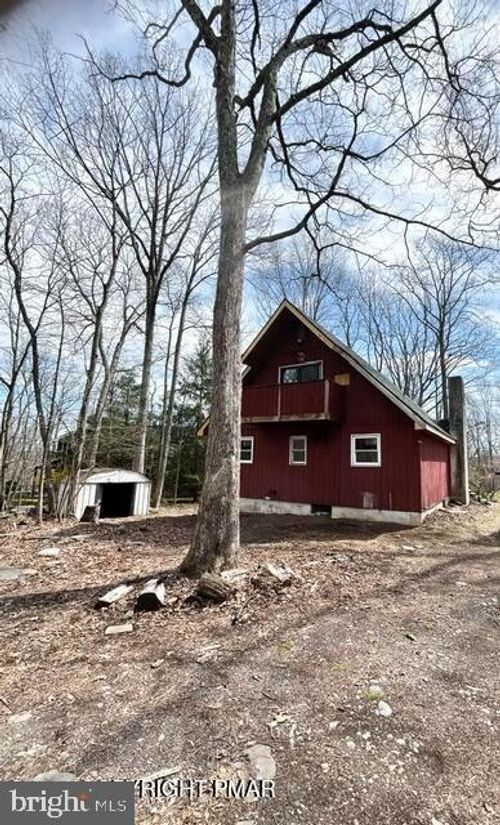 148 Inverhouse Rd, Henryville, PA, 18332-7713 | Card Image