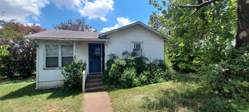 201 W Anderson Ave, Round Rock, TX, 78664-4303 | Card Image