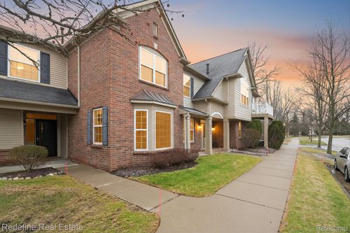 4015 Norwich Dr, Canton, MI, 48188-7232 | Card Image