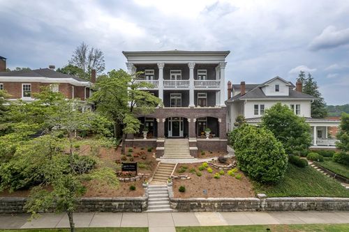 202 E 4th Ave, rOME, GA, 30161-3176 | Card Image