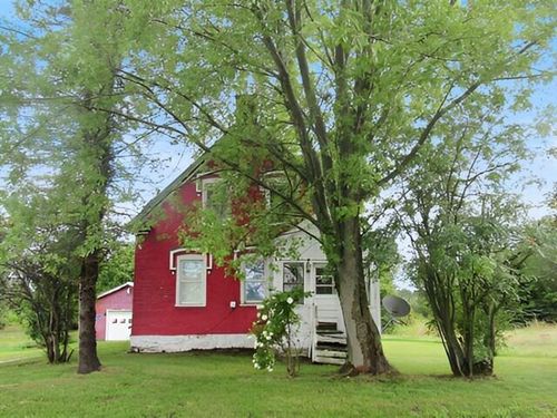 457 Fee Rd, Mooers, NY, 12958-4107 | Card Image