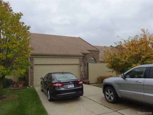 53-2237 Siboney Court Court, Rochester Hills, MI, 48309 | Card Image