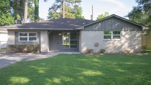322 Broad Ripple Dr, Huffman, TX, 77336-2874 | Card Image