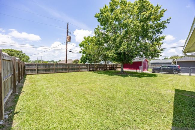 2014 E Catalpa St, House other with 3 bedrooms, 2 bathrooms and 2 parking in Gonzales LA | Image 19