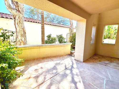 408 Por La Mar Cir, Santa Barbara, CA, 93103-3778 | Card Image