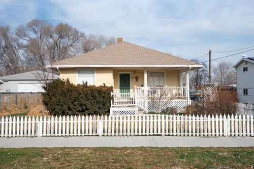 37 E Clark St, Grantsville, UT, 84029-9349 | Card Image