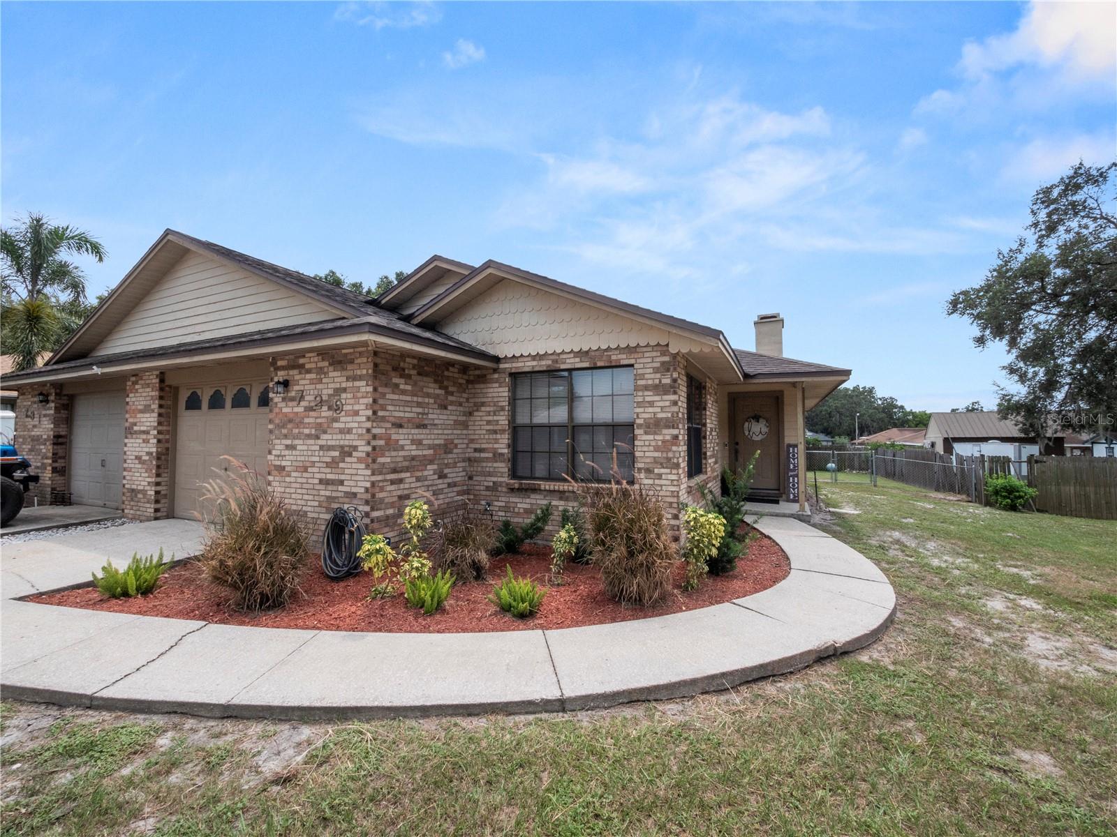 Highland Gardens Ln, Lakeland, FL 33813