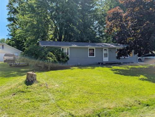 26241 Weigel Rd, New Boston, MI, 48164-9208 | Card Image