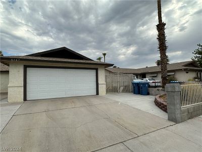 6167 Fairbanks Road, House other with 4 bedrooms, 1 bathrooms and null parking in Las Vegas NV | Image 2