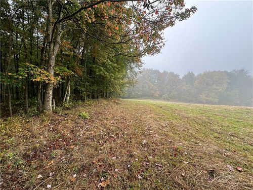 530 Redwood Road, Parker Twp, PA, 16041 | Card Image