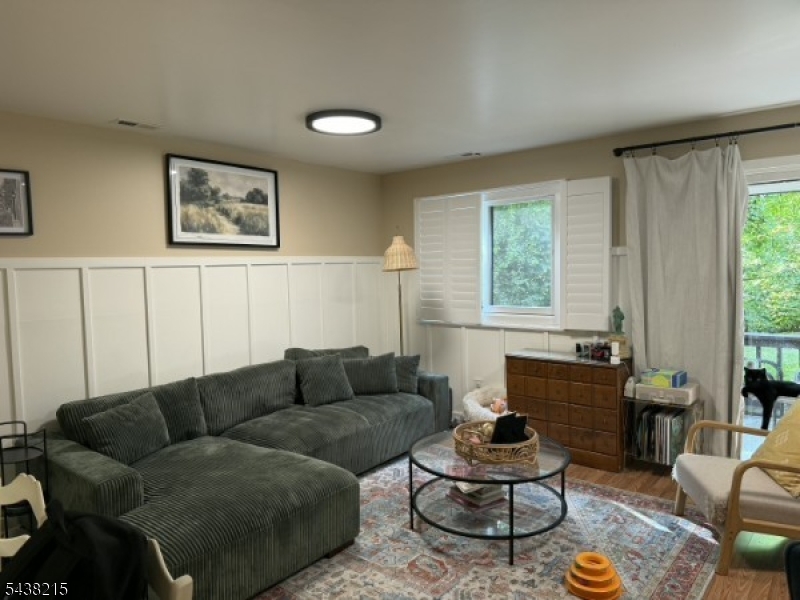 Residential Lease in Vernon Twp.