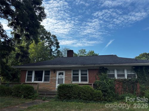 907 Maple Ave, Salisbury, NC, 28144-6145 | Card Image
