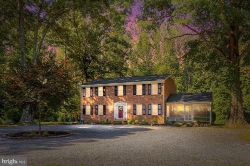 290 Monroe St, Montross, VA, 22520-2762 | Card Image