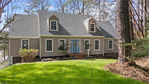 102 Kay Ct, Carrollton, VA, 23314-2502 | Card Image