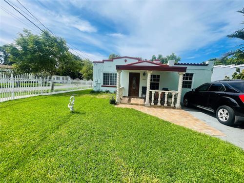 2045 Nw 34th St, Miami, FL, 33142-5417 | Card Image