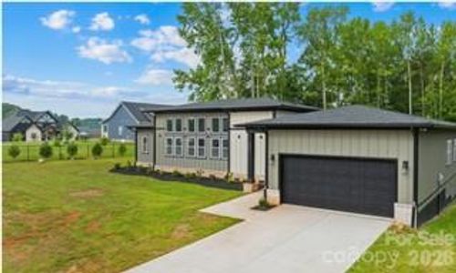 2003 Plain Field Dr, Bessemer City, NC, 28016-6771 | Card Image