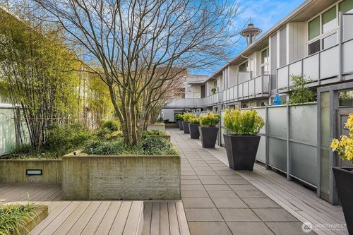 unit-t308-501 Roy St, Seattle, WA, 98109-4279 | Card Image