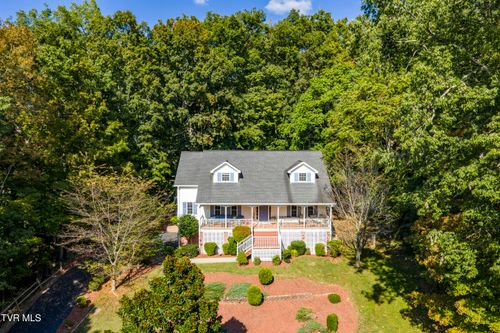 144 Blue Bird Dr, Johnson City, TN, 37601-5345 | Card Image