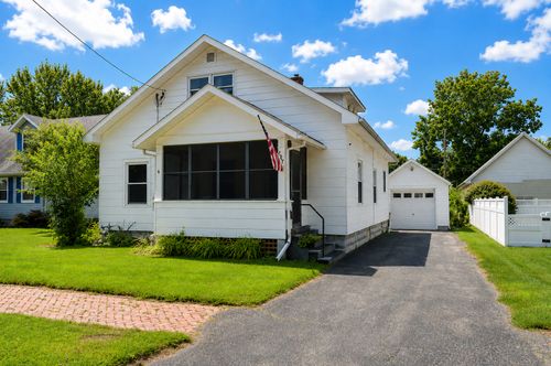 207 16th Ave, Sterling, IL, 61081-2938 | Card Image