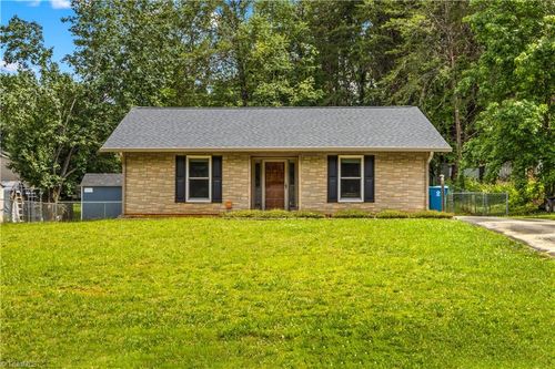 428 Mountview Dr, Mocksville, NC, 27028-2876 | Card Image