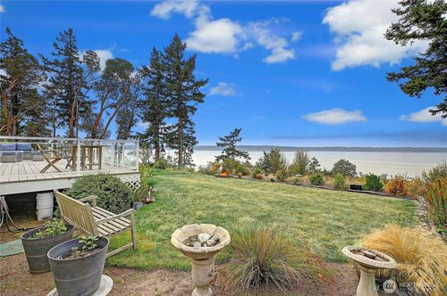 90 Edgewater Dr, Camano Island, WA, 98282-8574 | Card Image