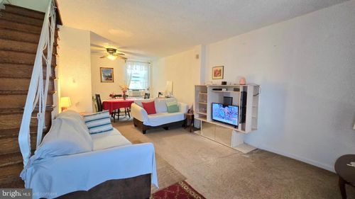 4436 Hurley St, PHILADELPHIA, PA, 19120-4527 | Card Image