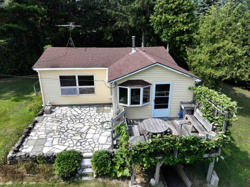 1385 Blockhouse Pt Rd, North Hero, VT, 05474-9666 | Card Image