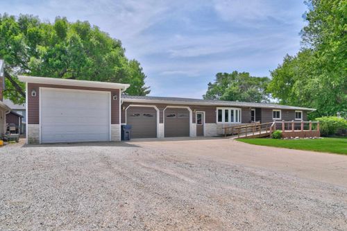 907 A Ave, Armstrong, IA, 50514-7438 | Card Image