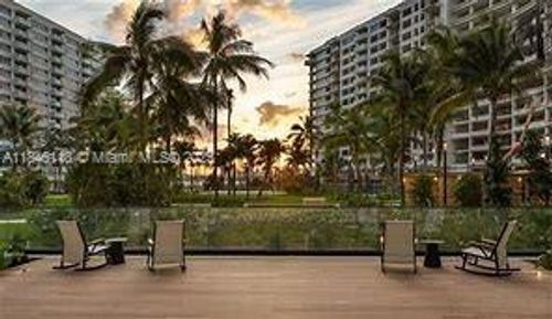 apt-384s-1500 Bay Rd, Miami Beach, FL, 33139-3216 | Card Image
