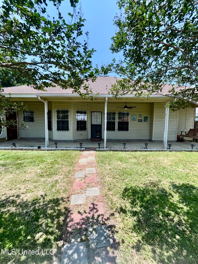 Back house | Image 38