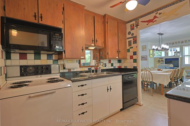 5 Philip St, House other with 7 bedrooms, 5 bathrooms and 5 parking in Huron ON | Image 24