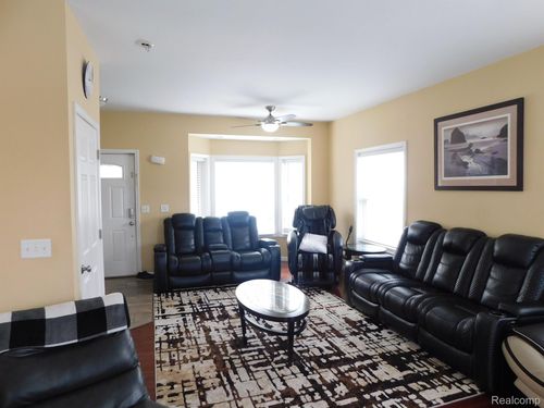 22011 Sharkey St, Clinton Township, MI, 48035-3665 | Card Image