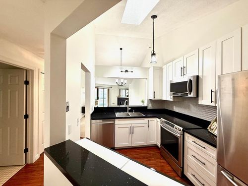 apt-6314-7605 Edinborough Way, Edina, MN, 55435-5827 | Card Image