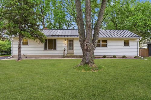 326 Prairie View Ct, Oregon, WI, 53575-1419 | Card Image