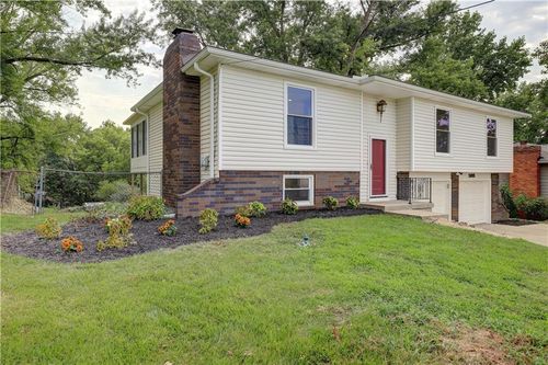 11015 Nw Crooked Rd, Kansas City, MO, 64152-3423 | Card Image