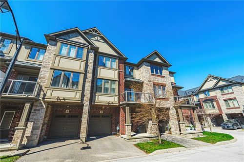 4 Bird Lane, Ancaster, ON, L9G0G7 | Card Image