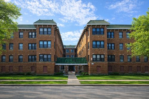 3e-6716 S Merrill Ave, Chicago, IL, 60649-1155 | Card Image