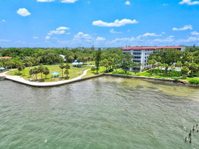 UNIT-103 - 1100 Imperial Dr, House other with 2 bedrooms, 2 bathrooms and null parking in Sarasota FL | Image 57