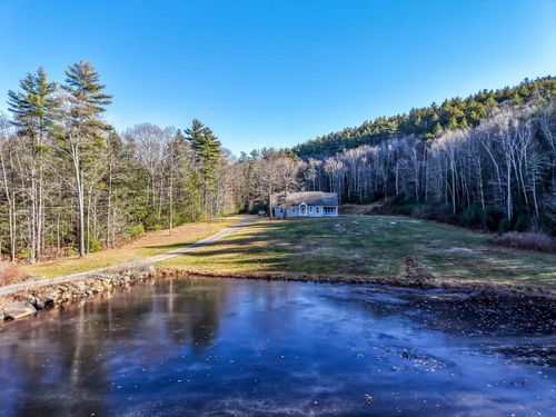 149 Mountain Rd, Deerfield, NH, 03037-1542 | Card Image