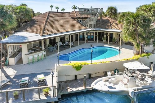 2303 Edgewater Ct, Rockport, TX, 78382-3543 | Card Image