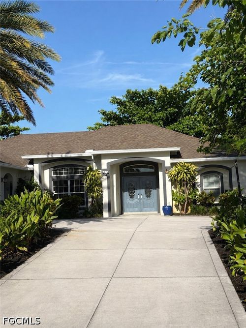 26935 Piva Ct, BONITA SPRINGS, FL, 34135-5352 | Card Image