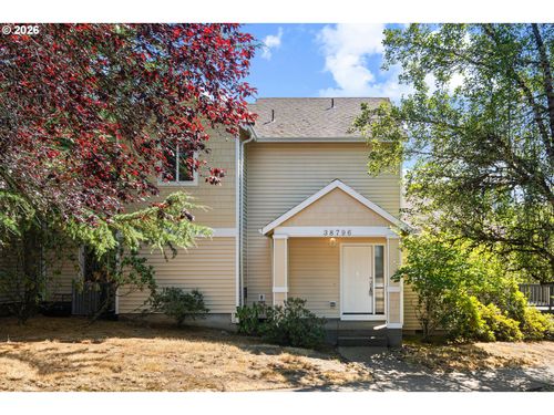 38796 Cascadia Village Dr, Sandy, OR, 97055 | Card Image