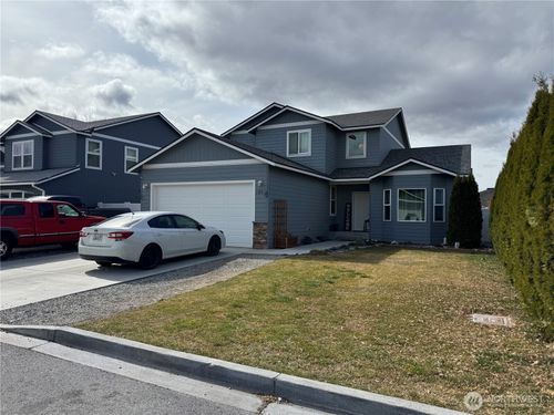 1450 Denny Pl, Rock Island, WA, 98850-7800 | Card Image