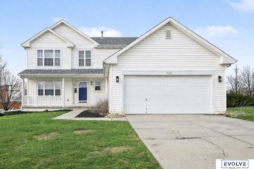 7822 S 97th Cir, La Vista, NE, 68128-7075 | Card Image