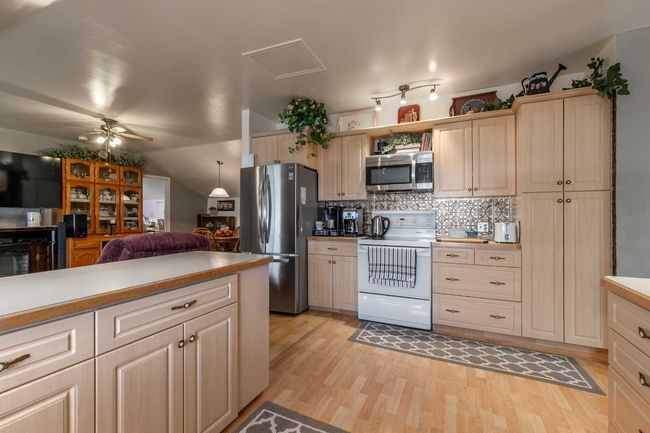 128 Main St, Home with 0 bedrooms, 0 bathrooms and null parking in Barons AB | Image 15