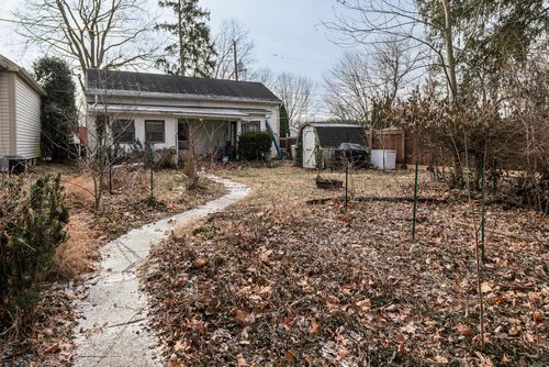 263 W North Broadway St, Columbus, OH, 43214-4018 | Card Image